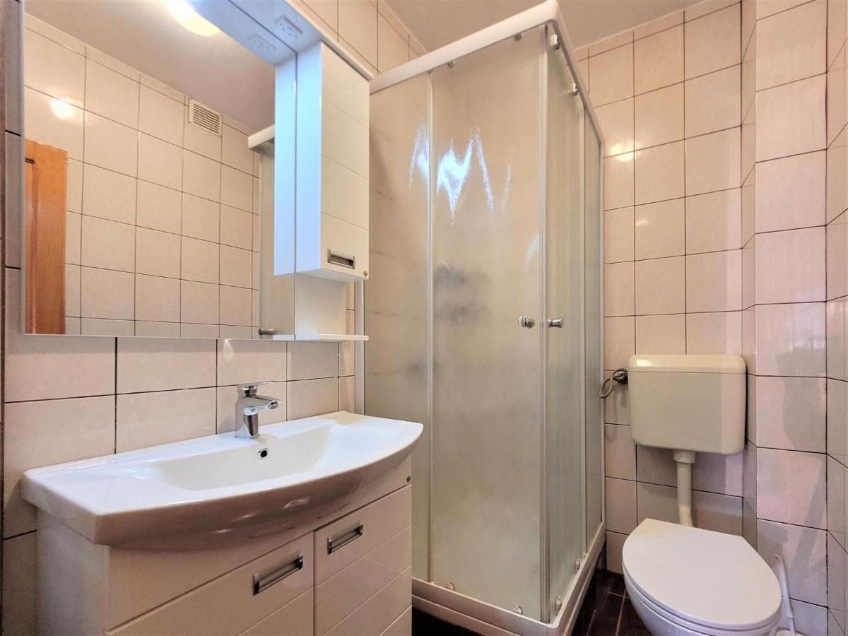 Apartment Ivamar-1 By Interhome Jezera Eksteriør bilde